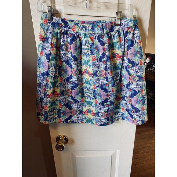 Victoria's Secret‎ Colorful Mini Skirt Size 6 - Picture 2 of 3